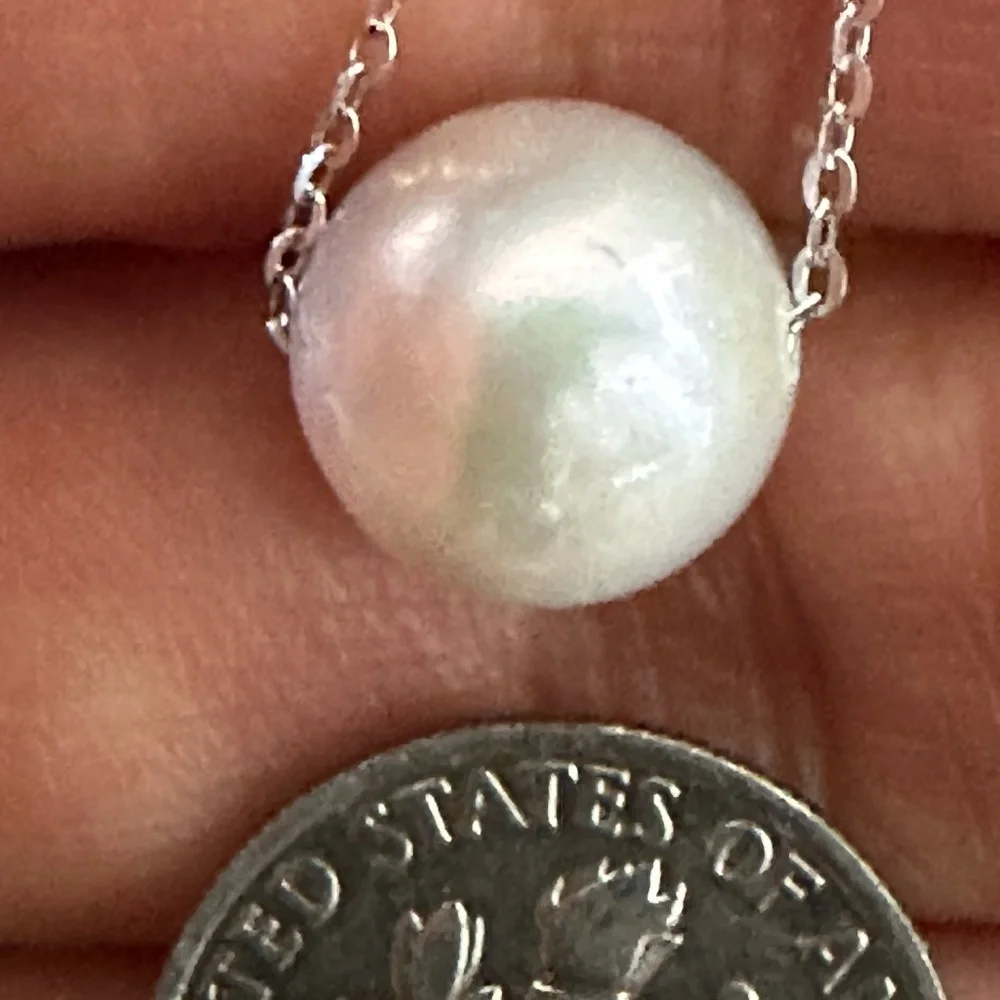 10mm Gray Cultured Pearl Floating on 925 Sterling Silver Chain - 18
